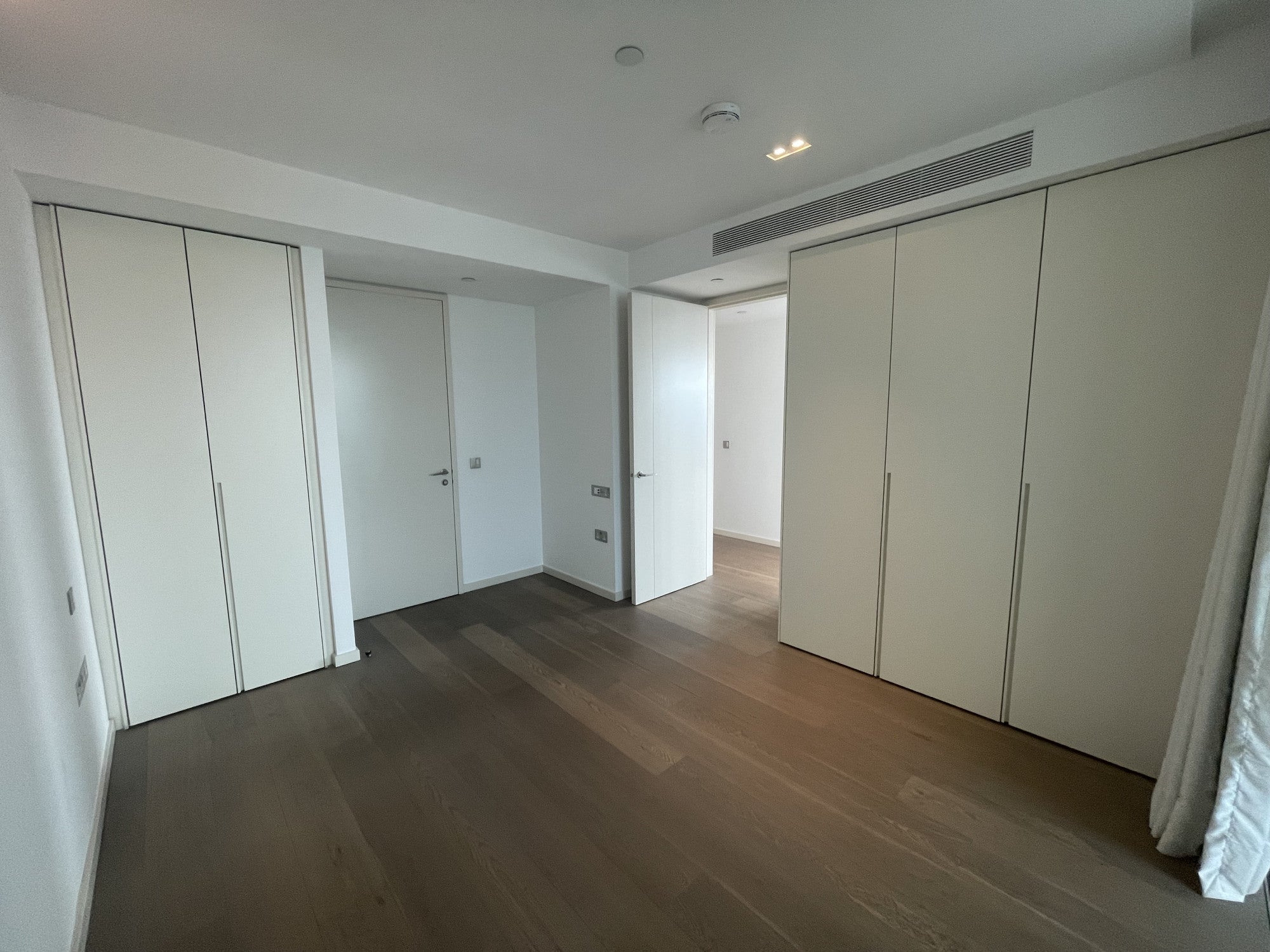Flat Hatfields in Greater London