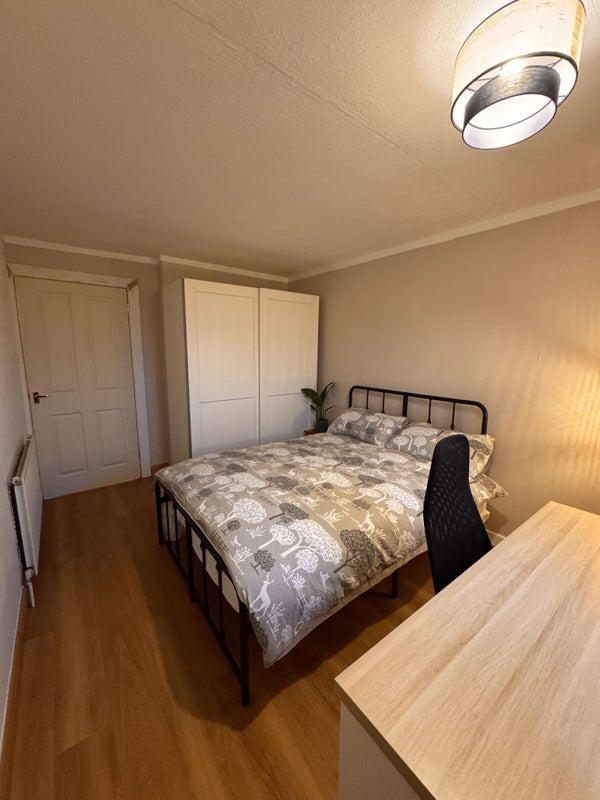Room Wester Drylaw Avenue in City of Edinburgh