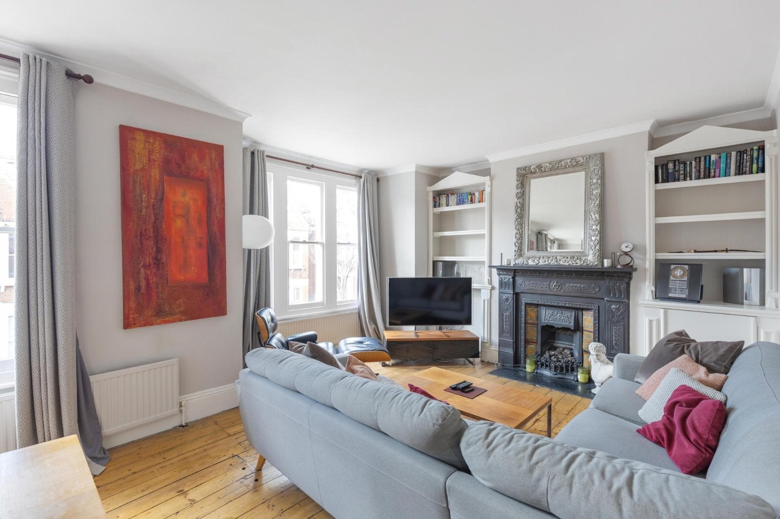 Flat Beira Street in Greater London