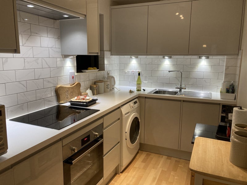 Room Douglas Street in City of Westminster