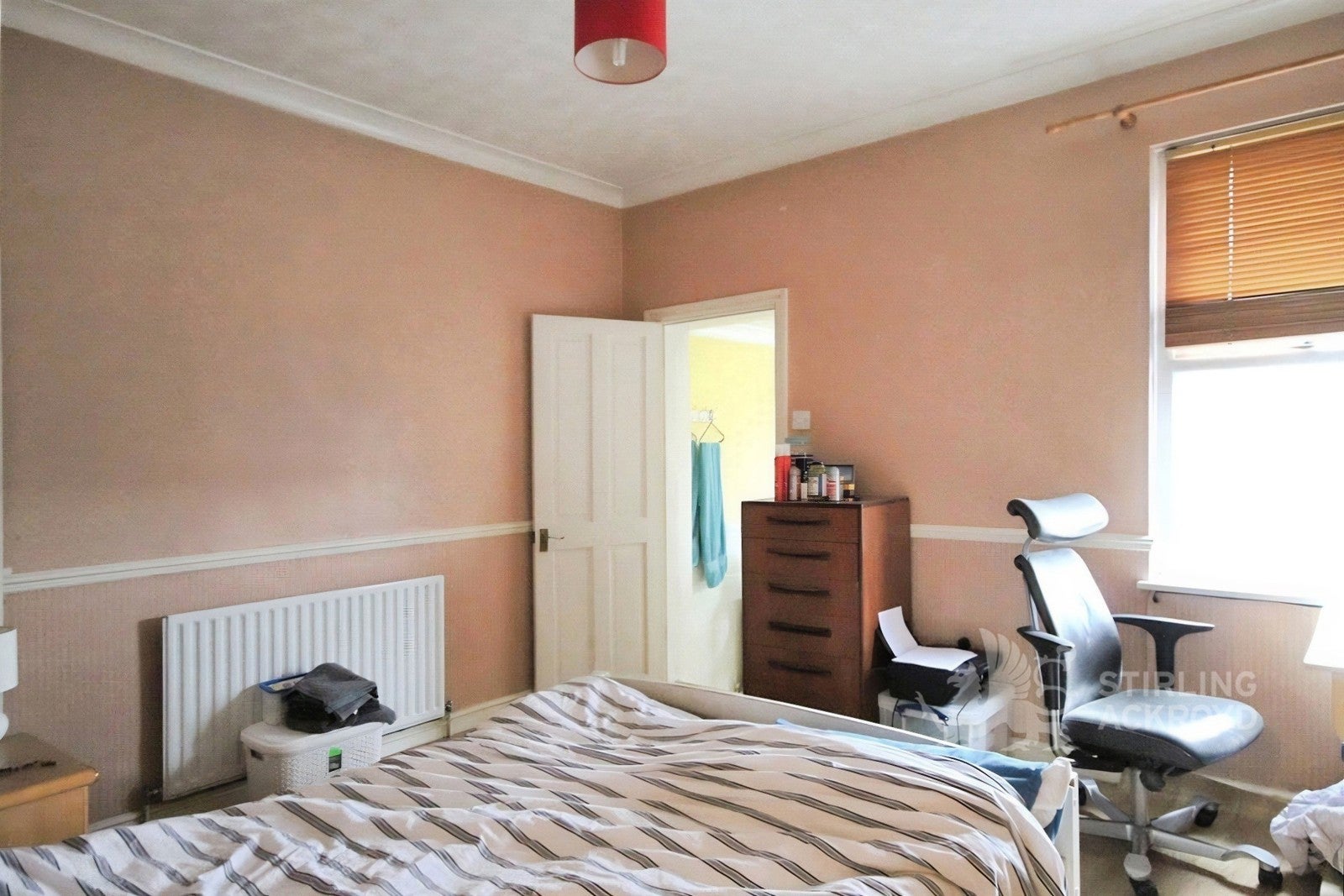 House Walnut Tree Close in Guildford
