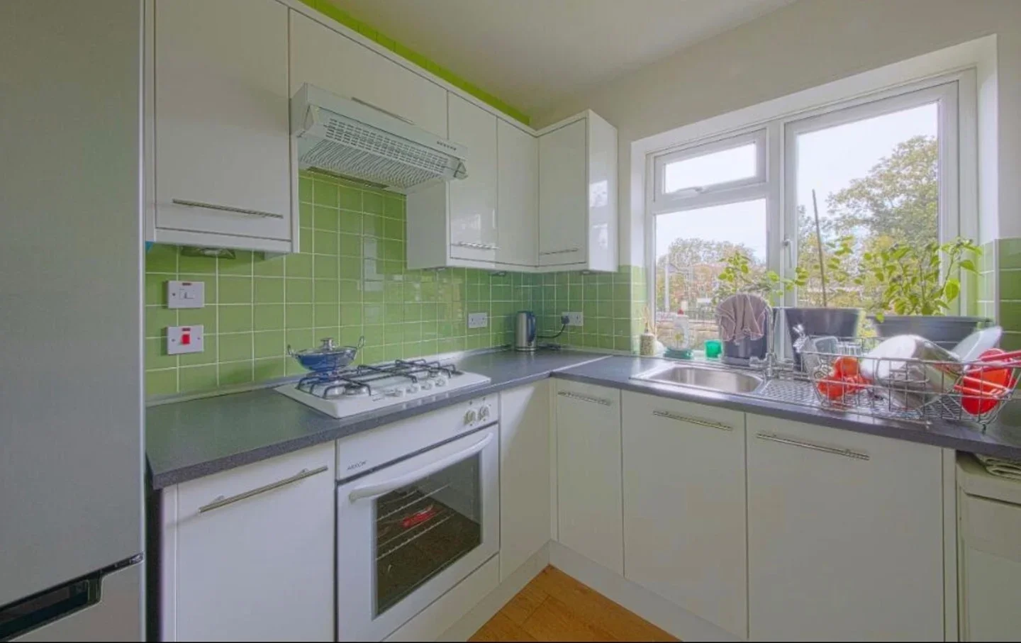 Room Courtlands in Maidenhead