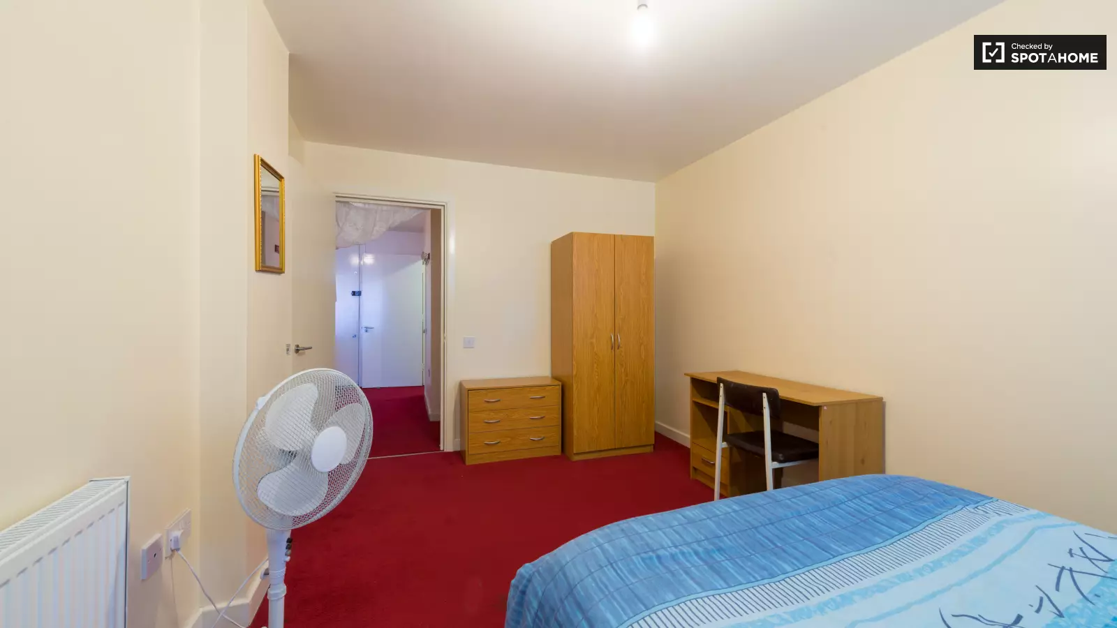 Flat Varcoe Road in Greater London