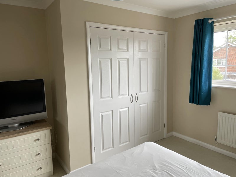 Room Cleeve Place in Nailsea