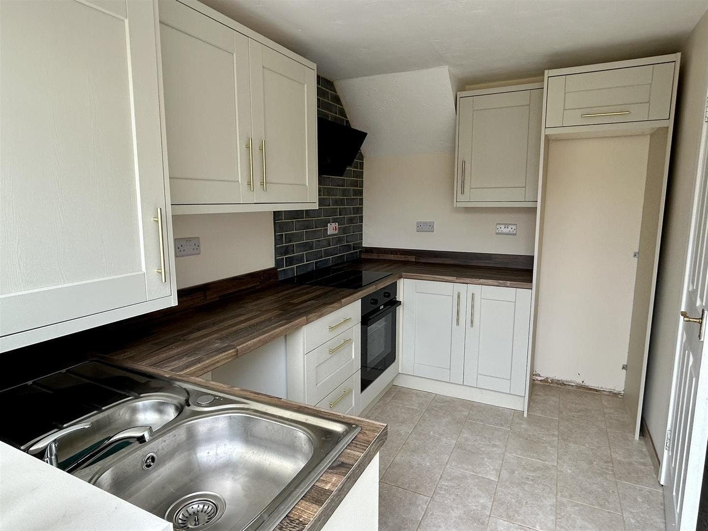 House Broomy Close in Birmingham