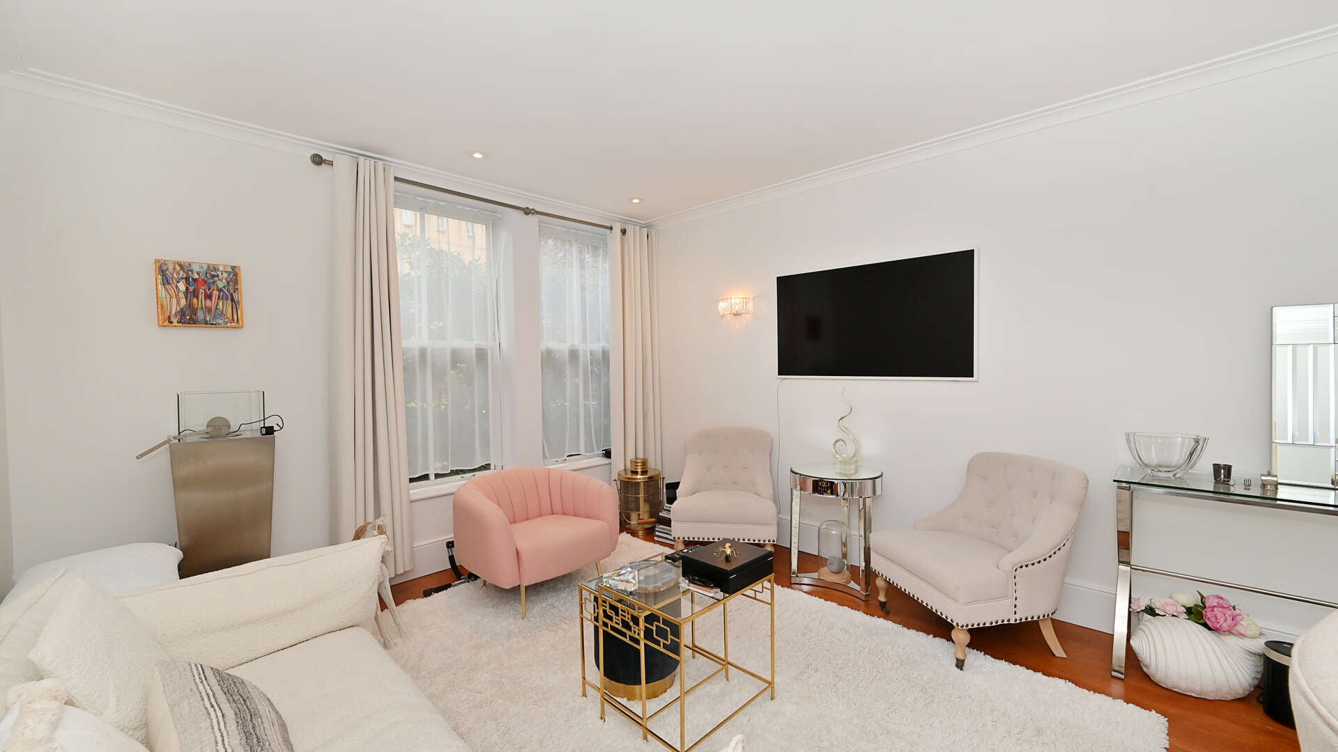 Flat Hollywood Road in Greater London