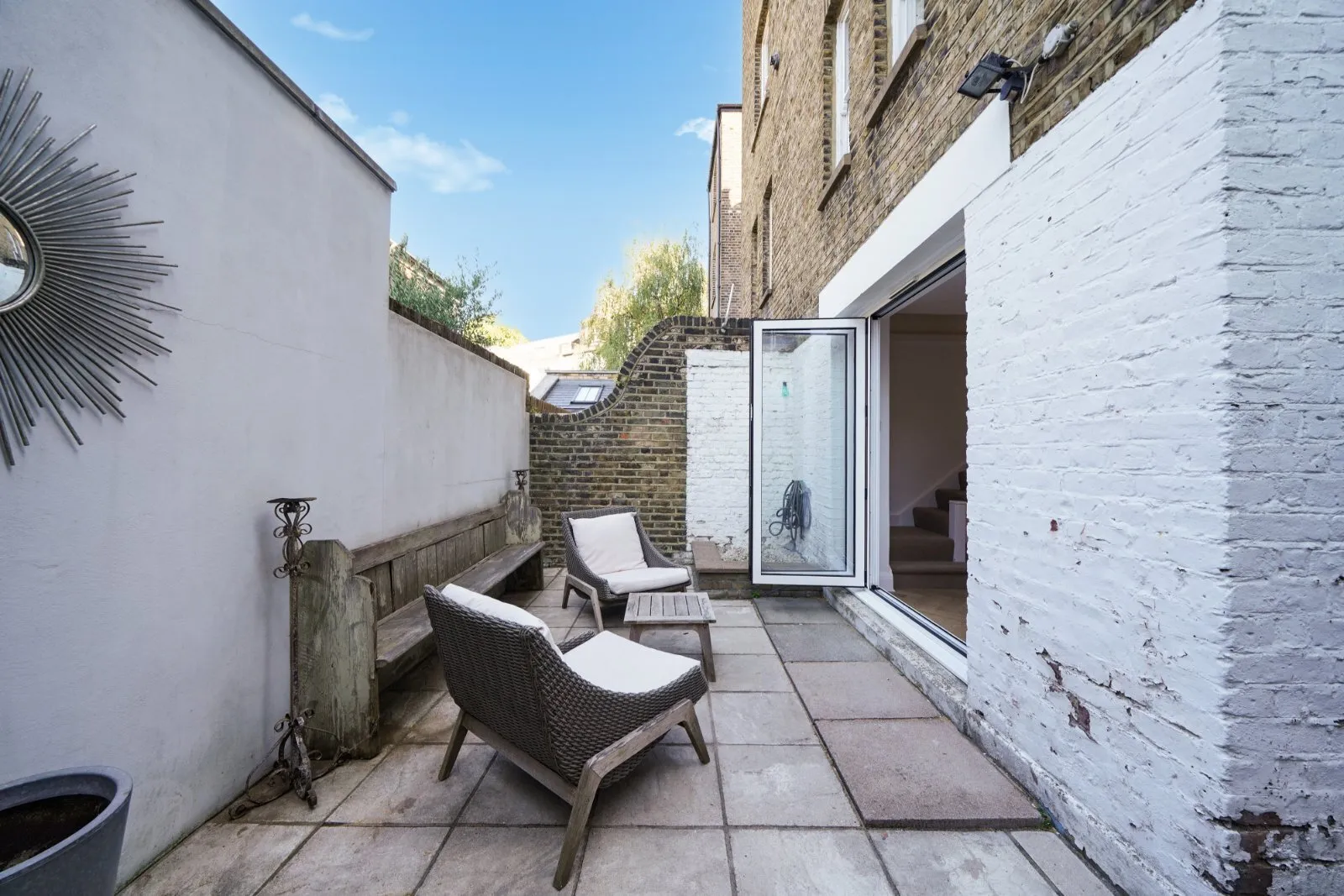 Flat St Helens Gardens in Greater London