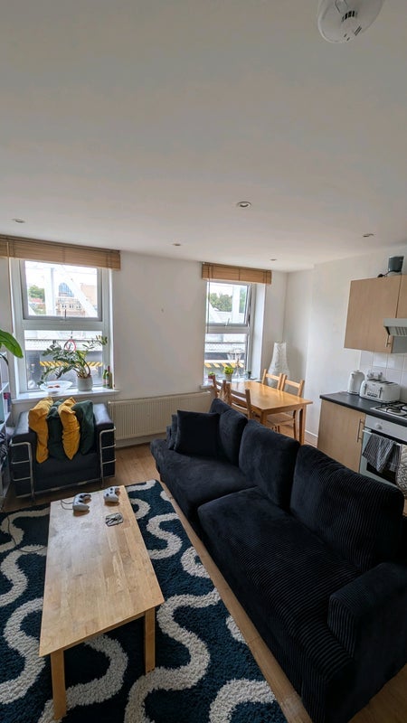 Room Kingsland Road in Greater London
