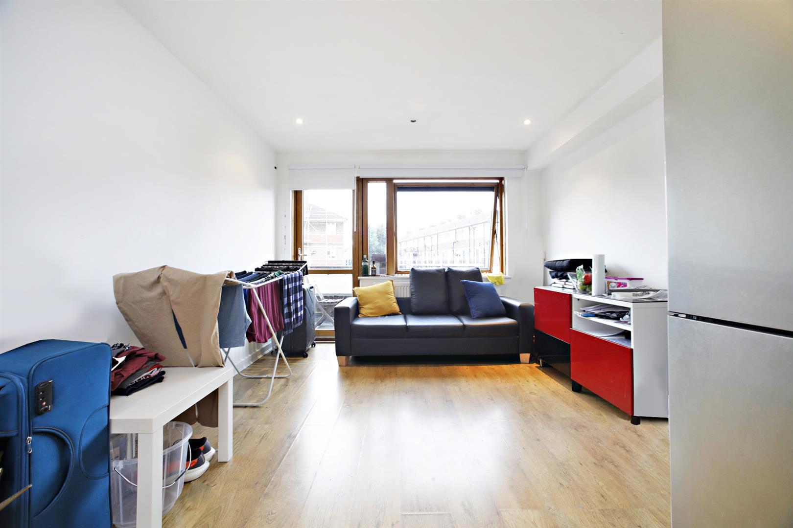 Flat Southwark Park Road in Greater London