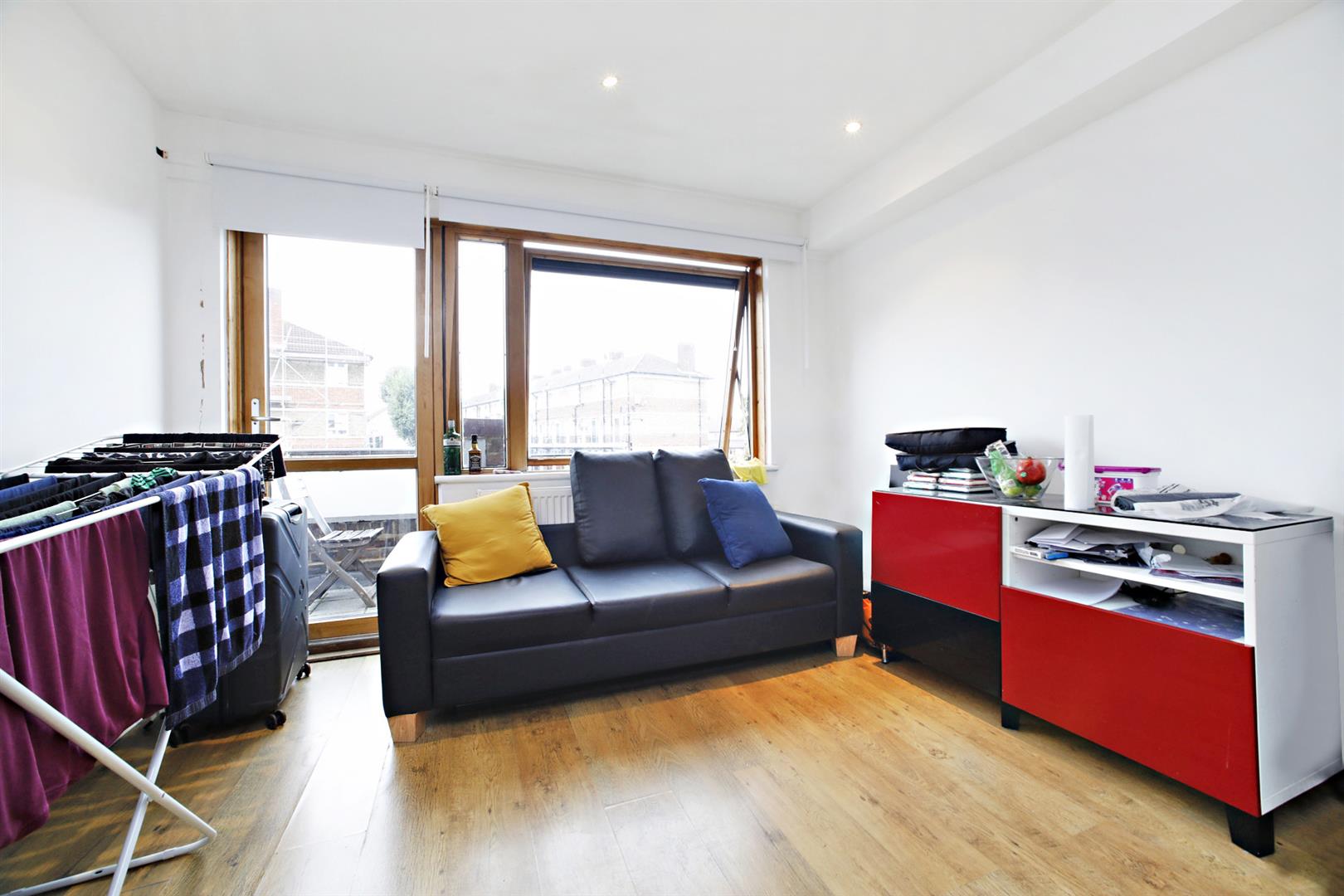 Flat Southwark Park Road in Greater London
