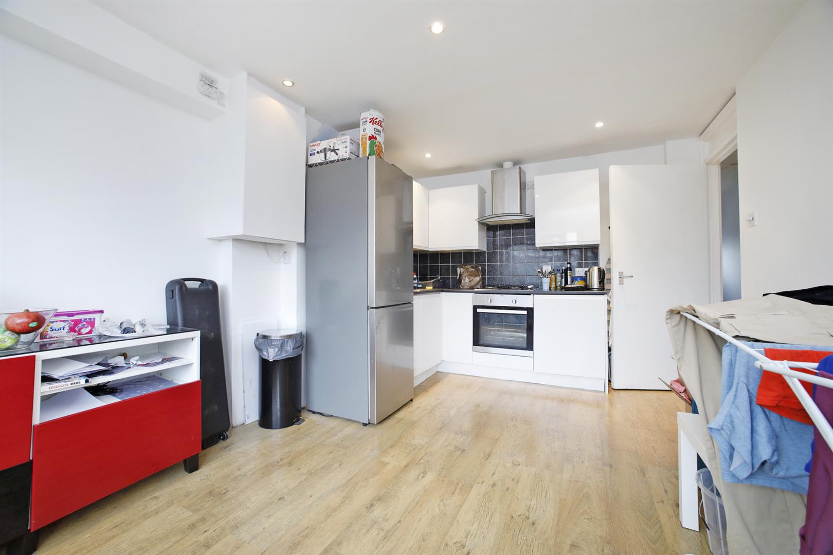 Flat Southwark Park Road in Greater London