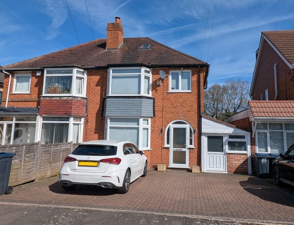 Flat Bradstock Road in Birmingham
