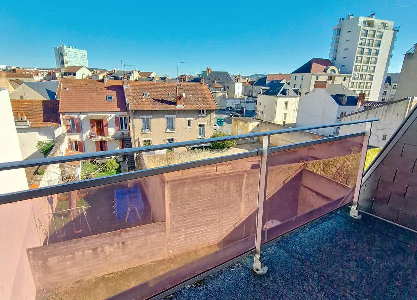 Flat Place Louis Bavay in Montluçon