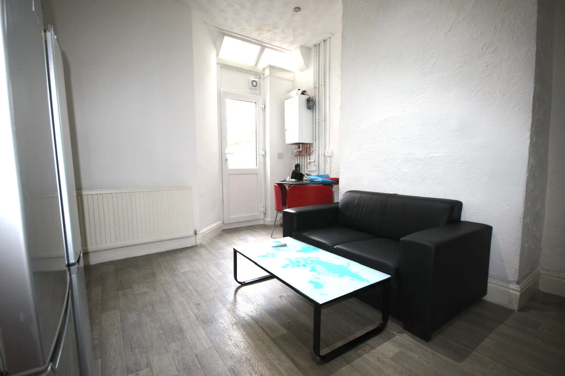 Flat Milnthorpe Street in Salford
