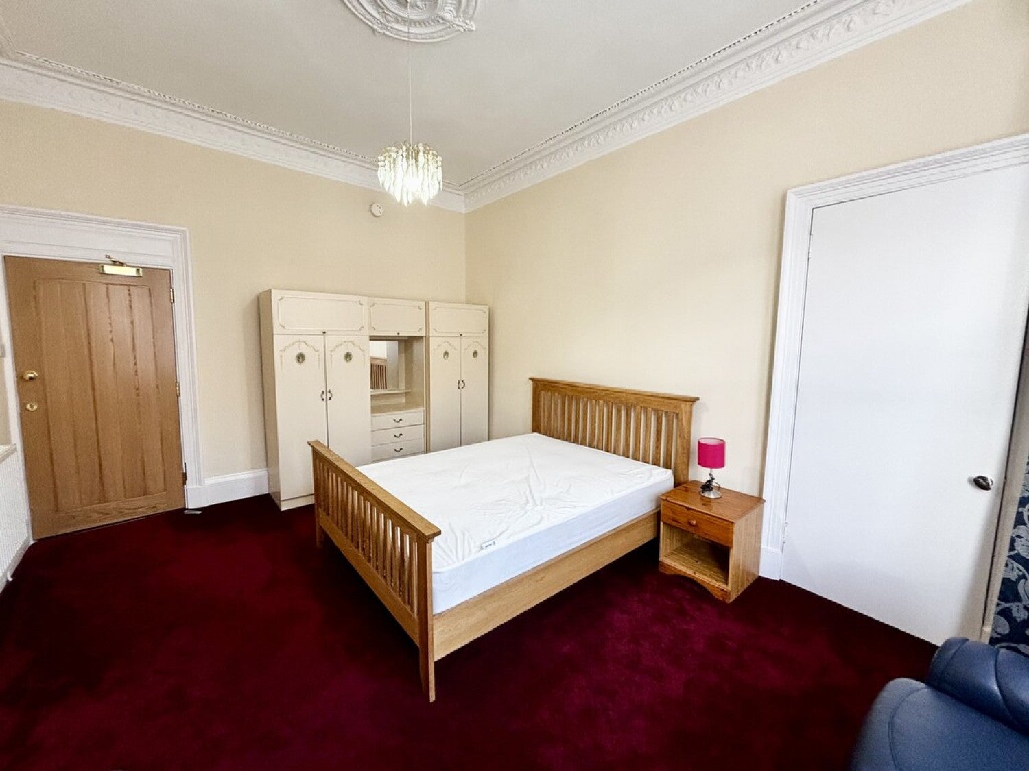 Flat Queen Margaret Drive in Glasgow