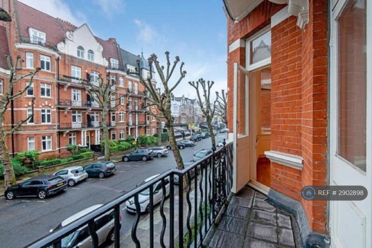 Flat Biddulph Road in City of Westminster