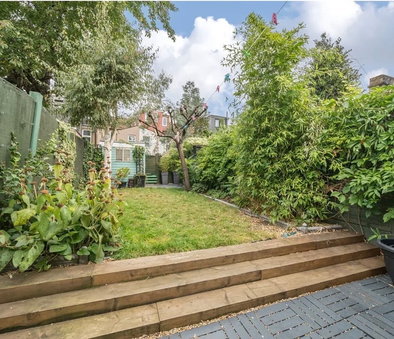 House Huddlestone Road in Greater London