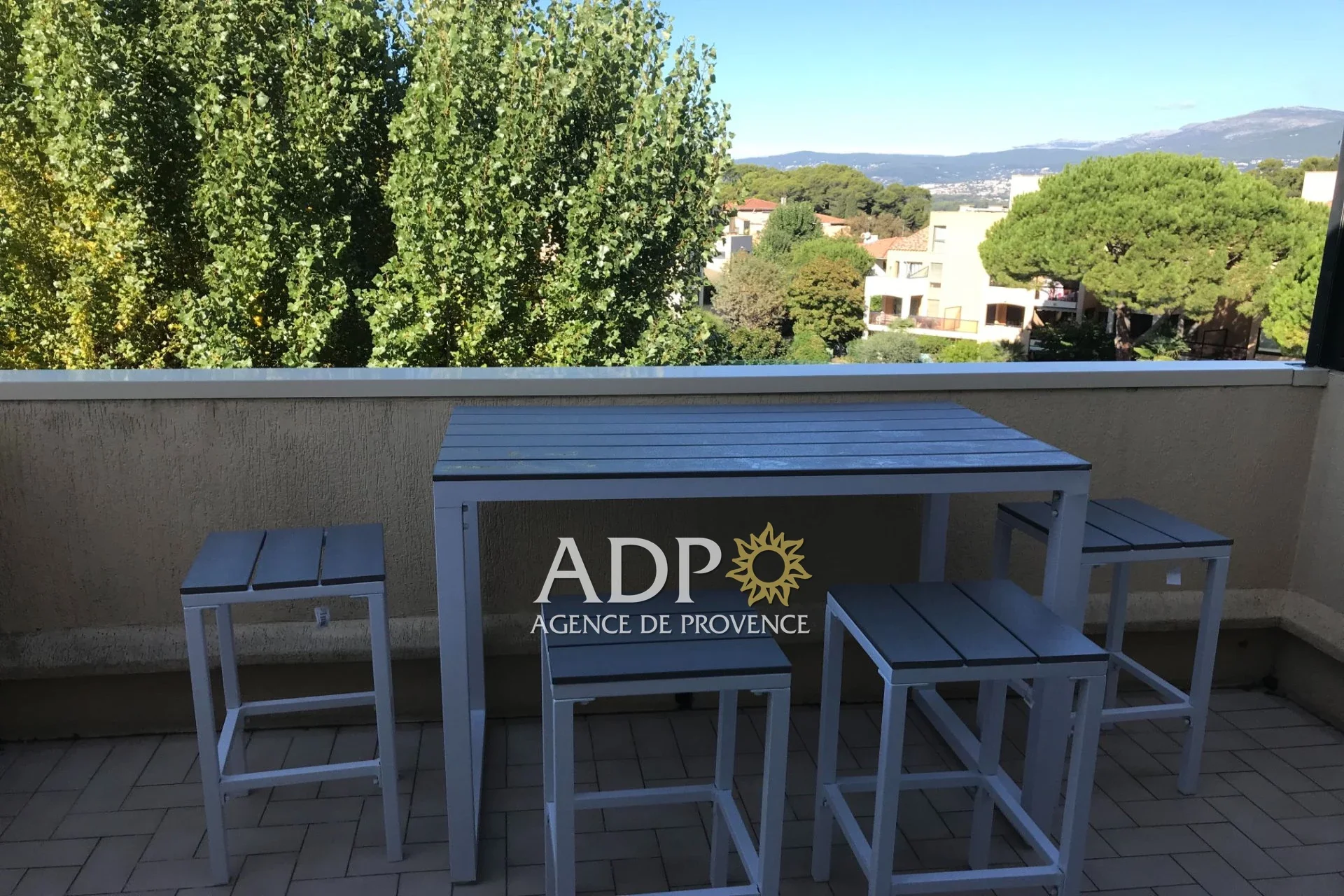 Appartement Rue De Cannes à Le Cannet