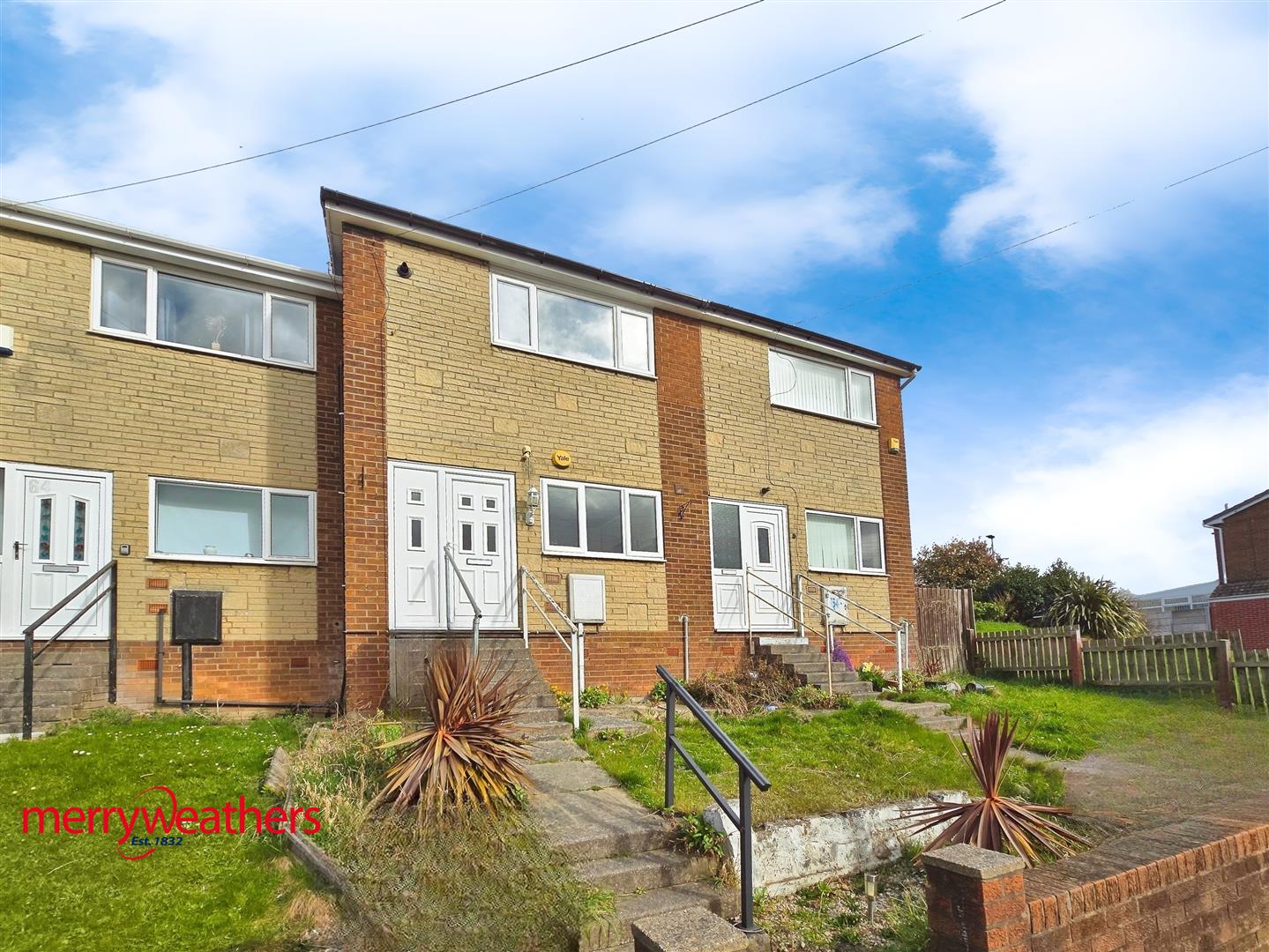 House Strauss Crescent in Maltby
