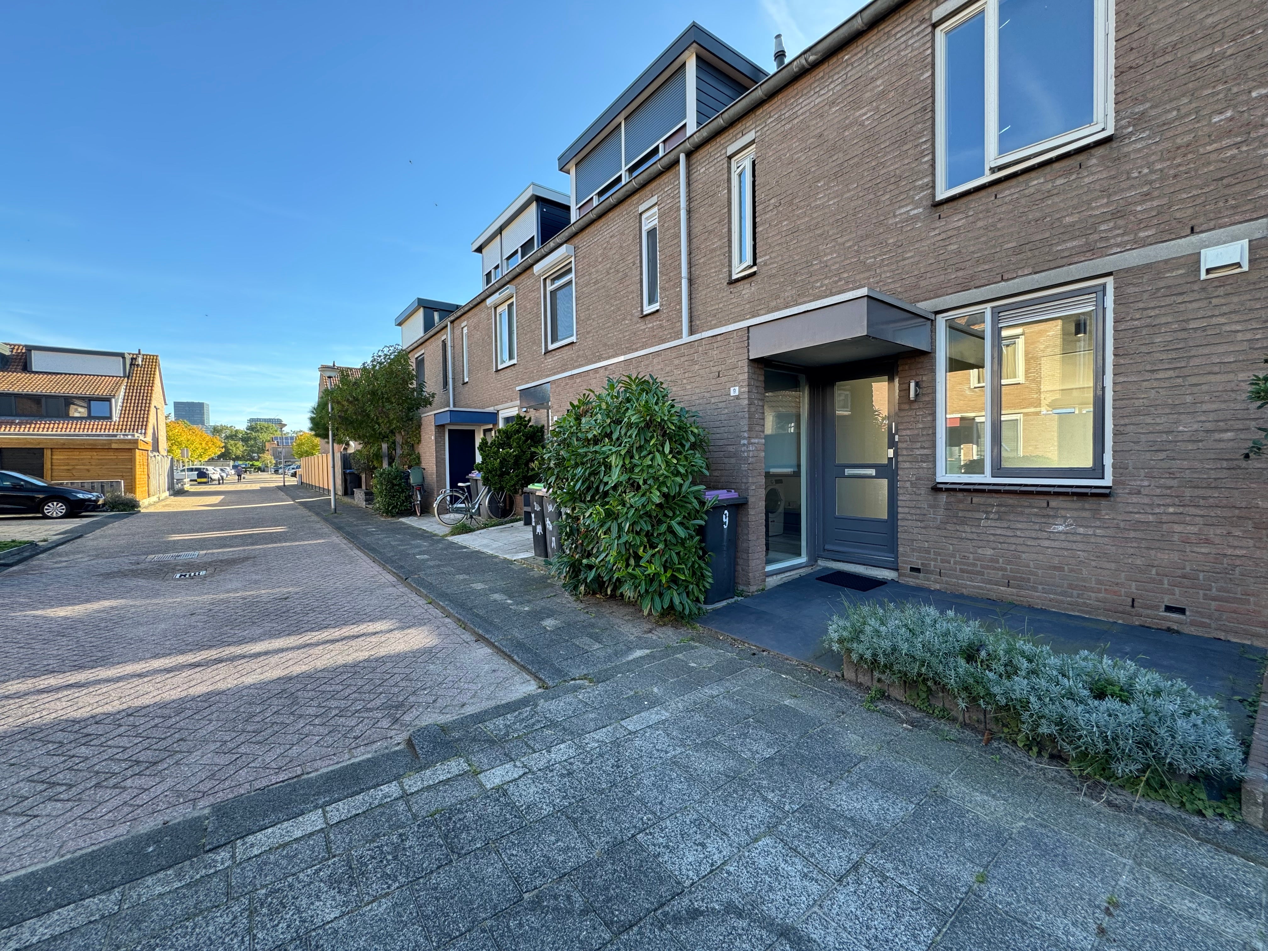 Tussenwoning te huur: Troelstrapad 9, Spijkenisse