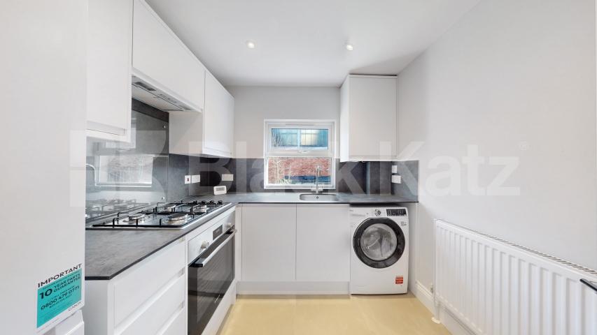 Flat Iverson Road in Greater London