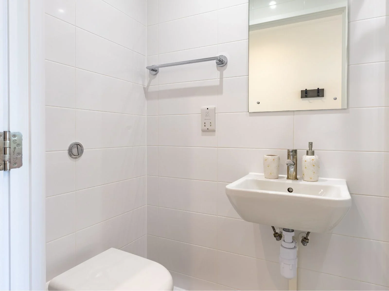 Room Rolls Road in Greater London