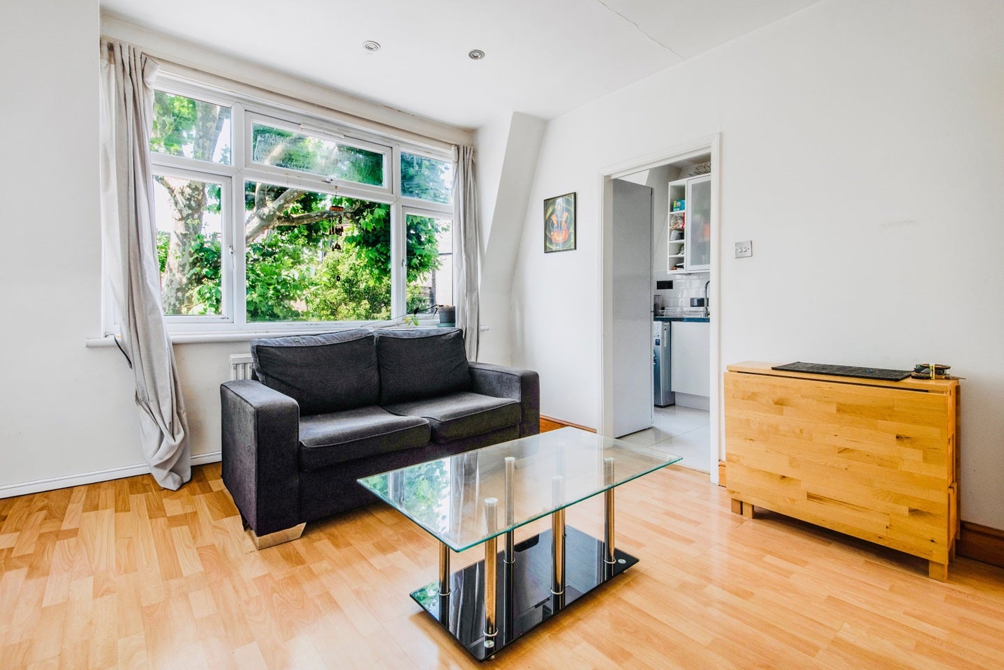 Flat Crookham Road in Greater London