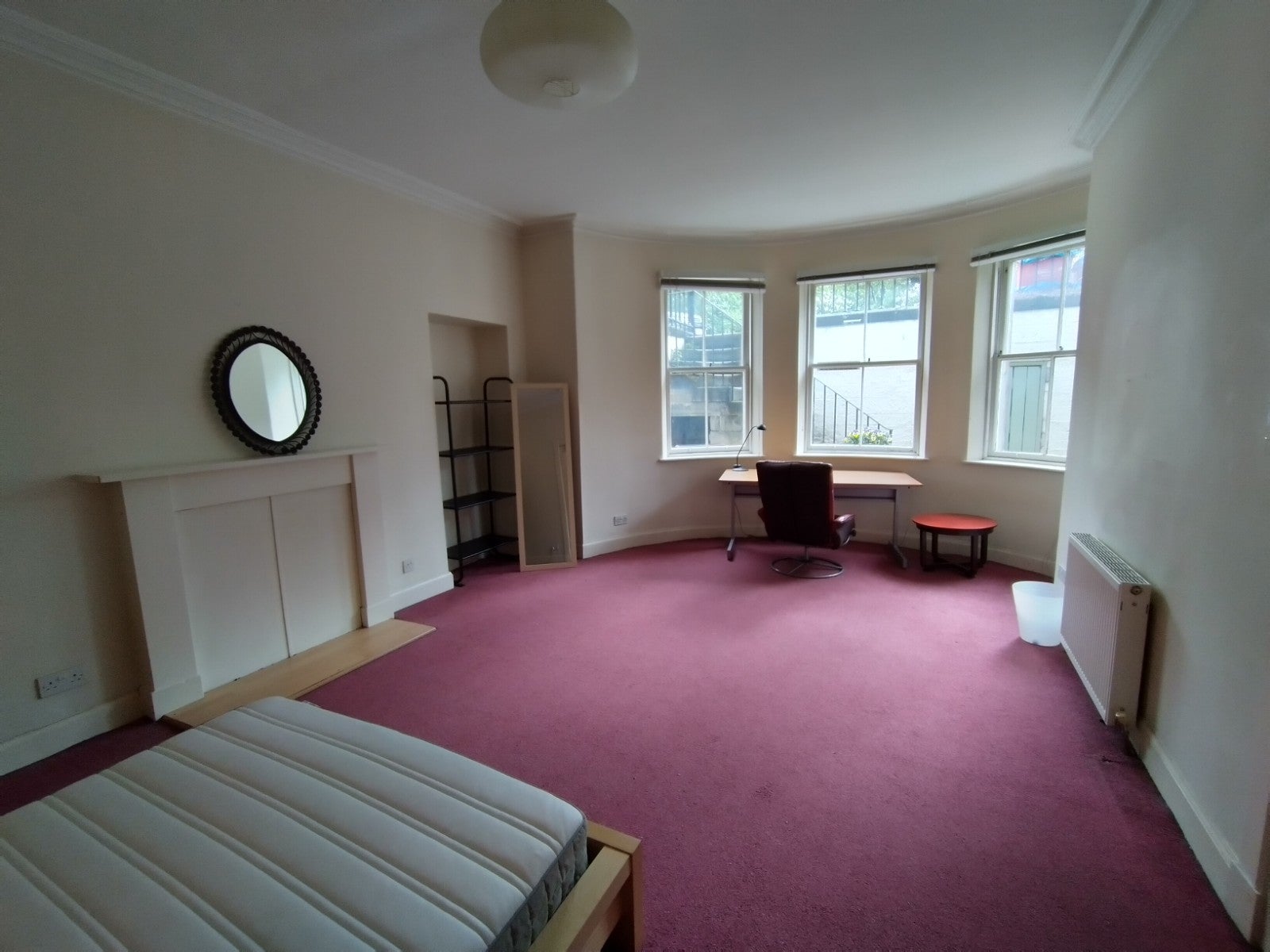 House Eglinton Crescent in City of Edinburgh