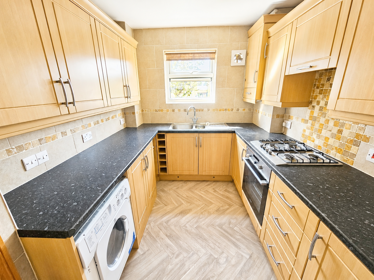 Flat Highfield Road in Kettering