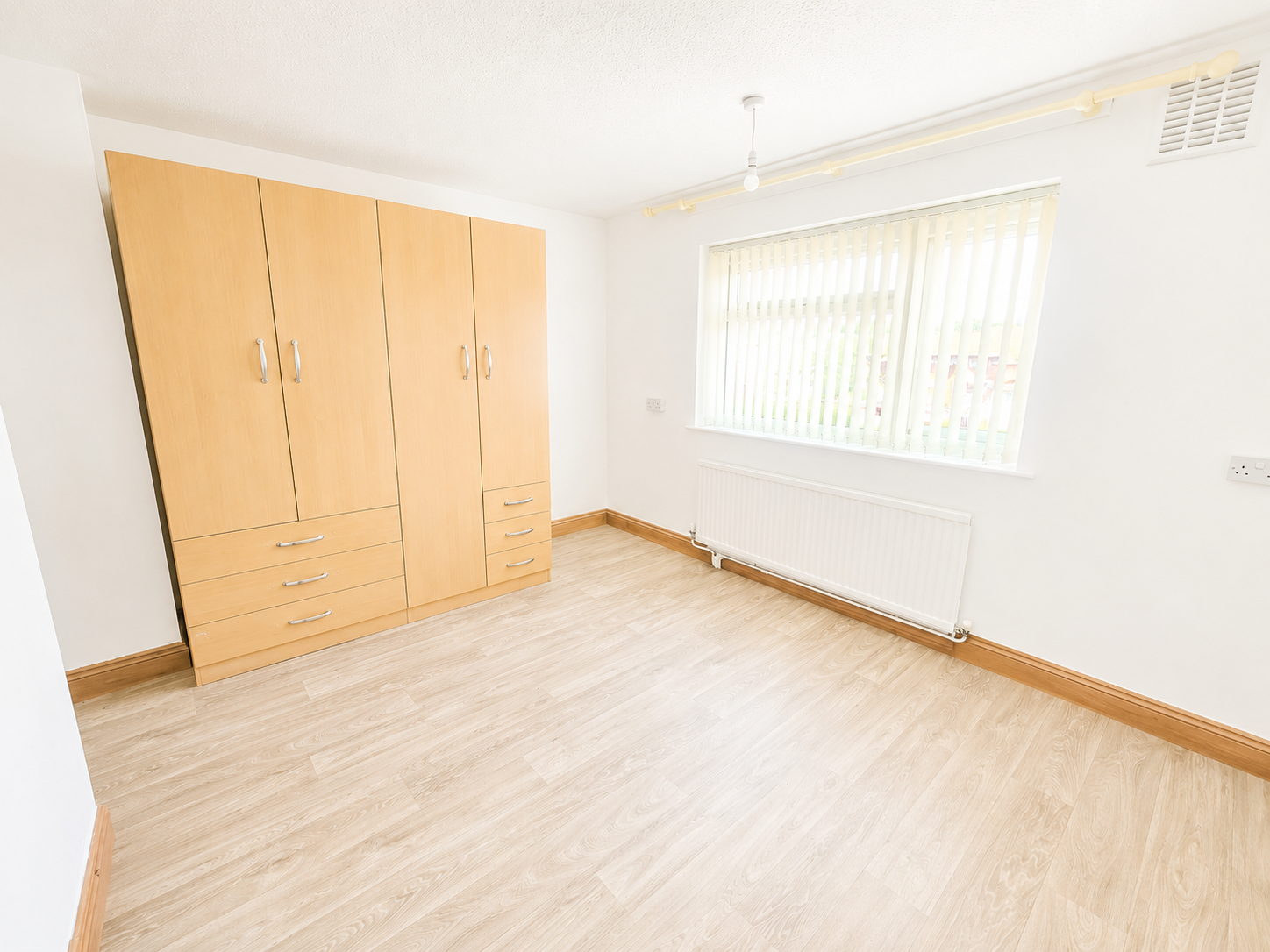 Flat Highfield Road in Kettering