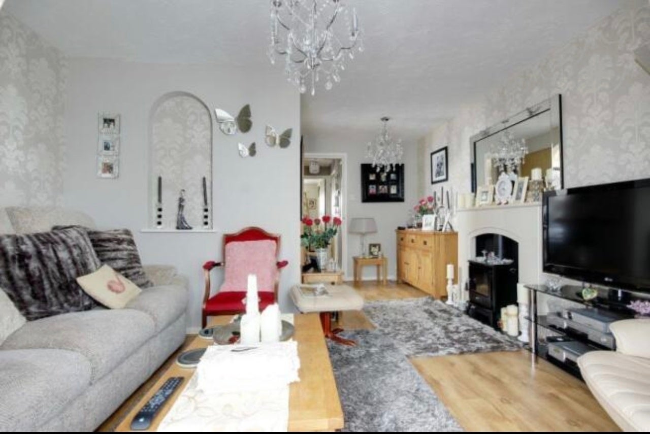 Flat St Pauls Rise in Greater London