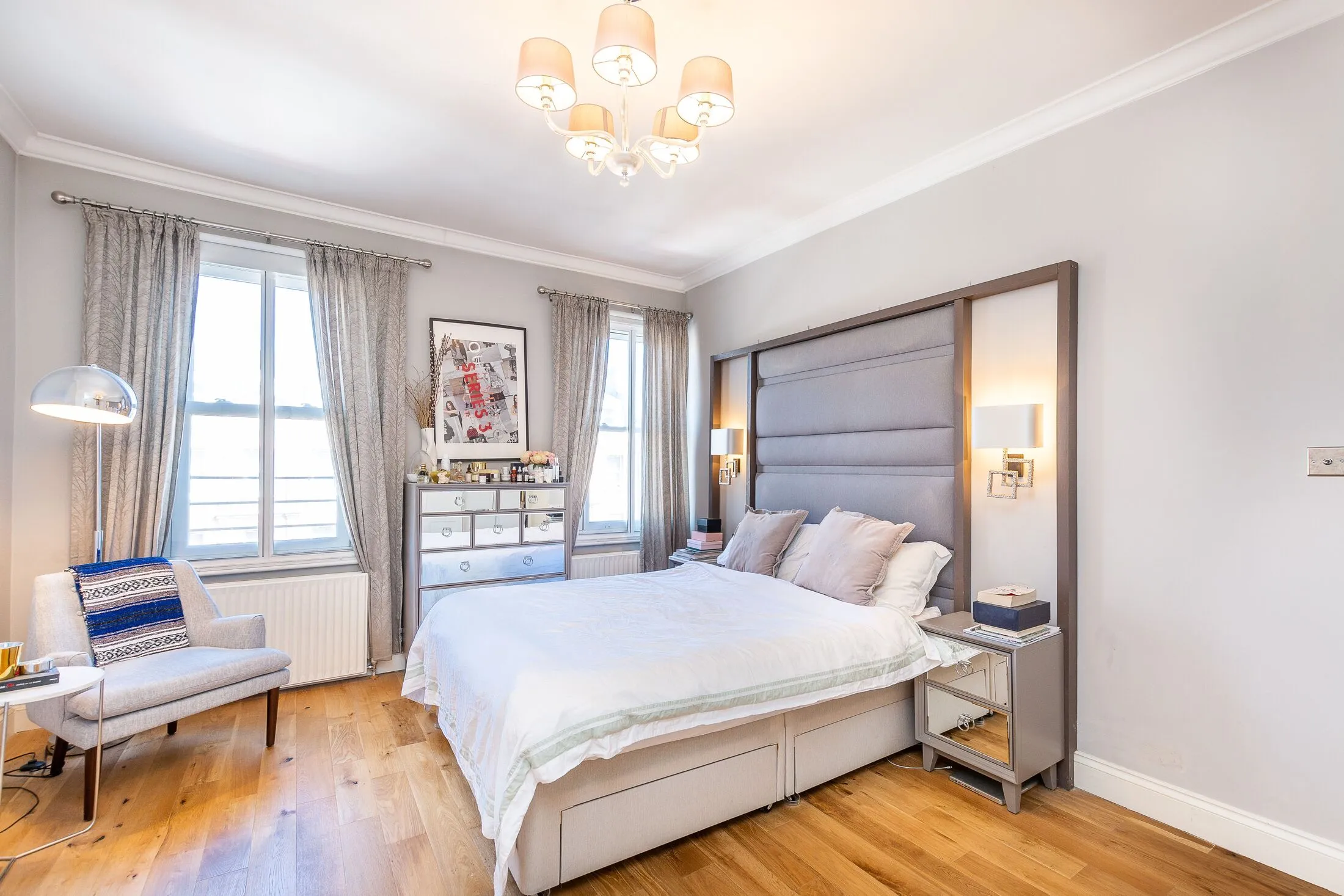 Flat Warwick Road in Greater London