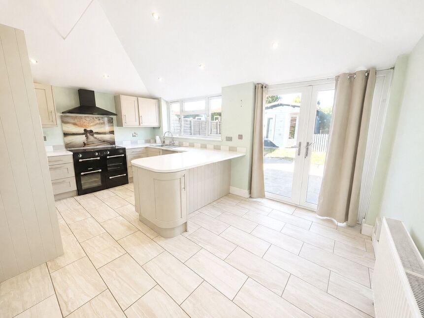 House Barncroft Way in Havant