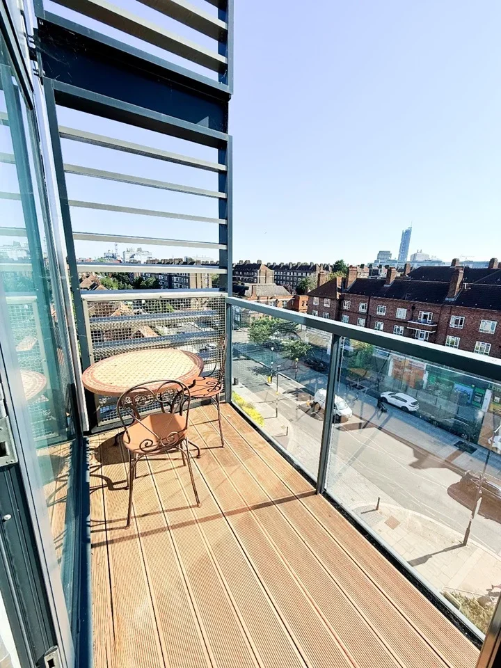 Flat Bloemfontein Road in Greater London