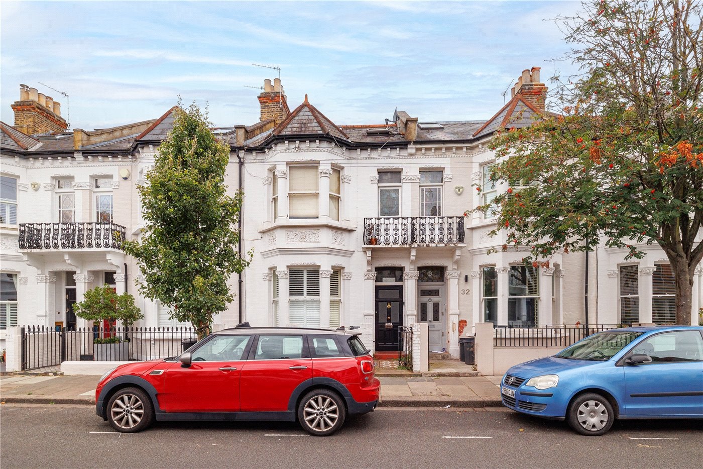 Flat Winchendon Road in Greater London