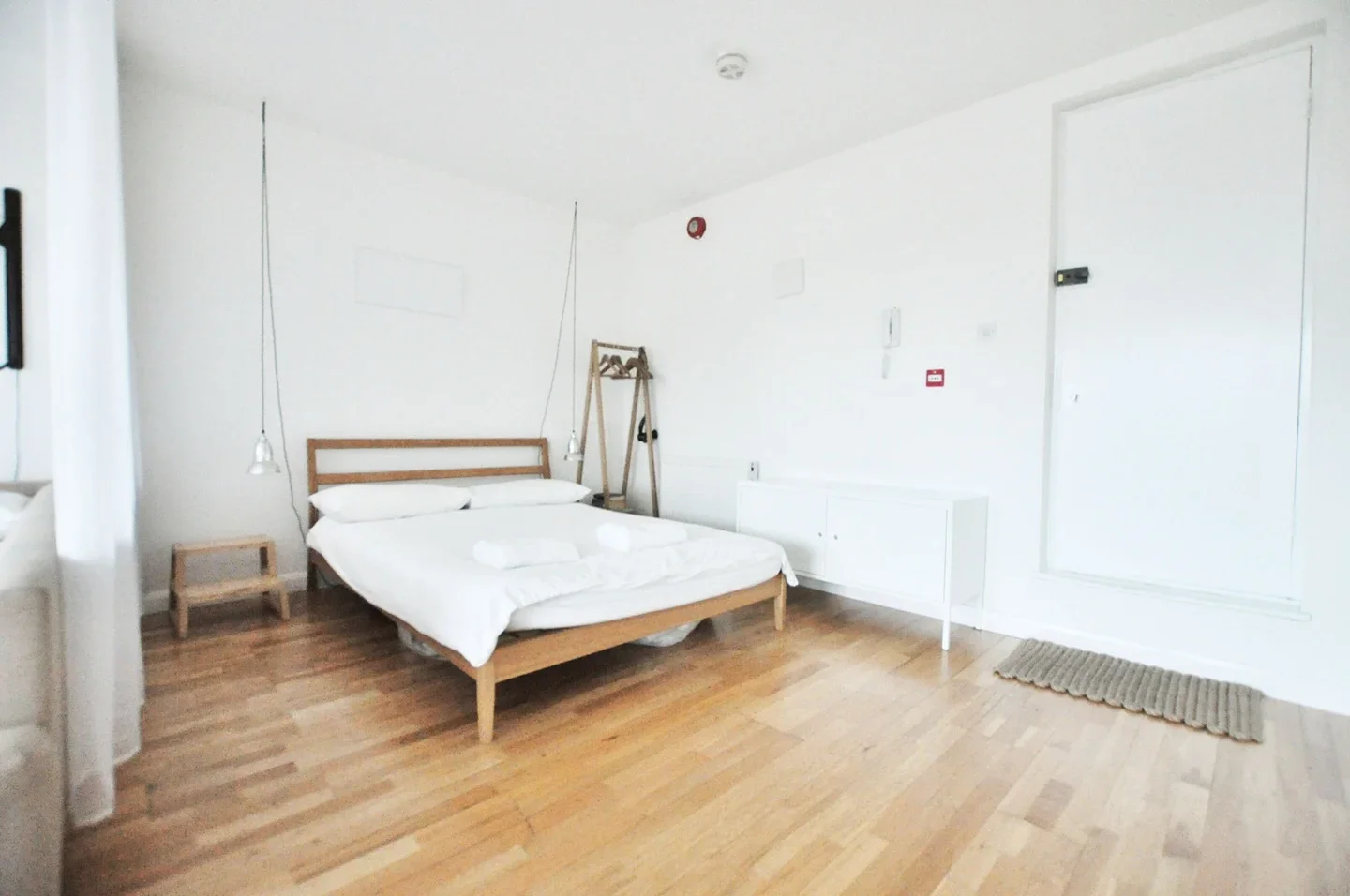 Flat Great Eastern Street in Greater London