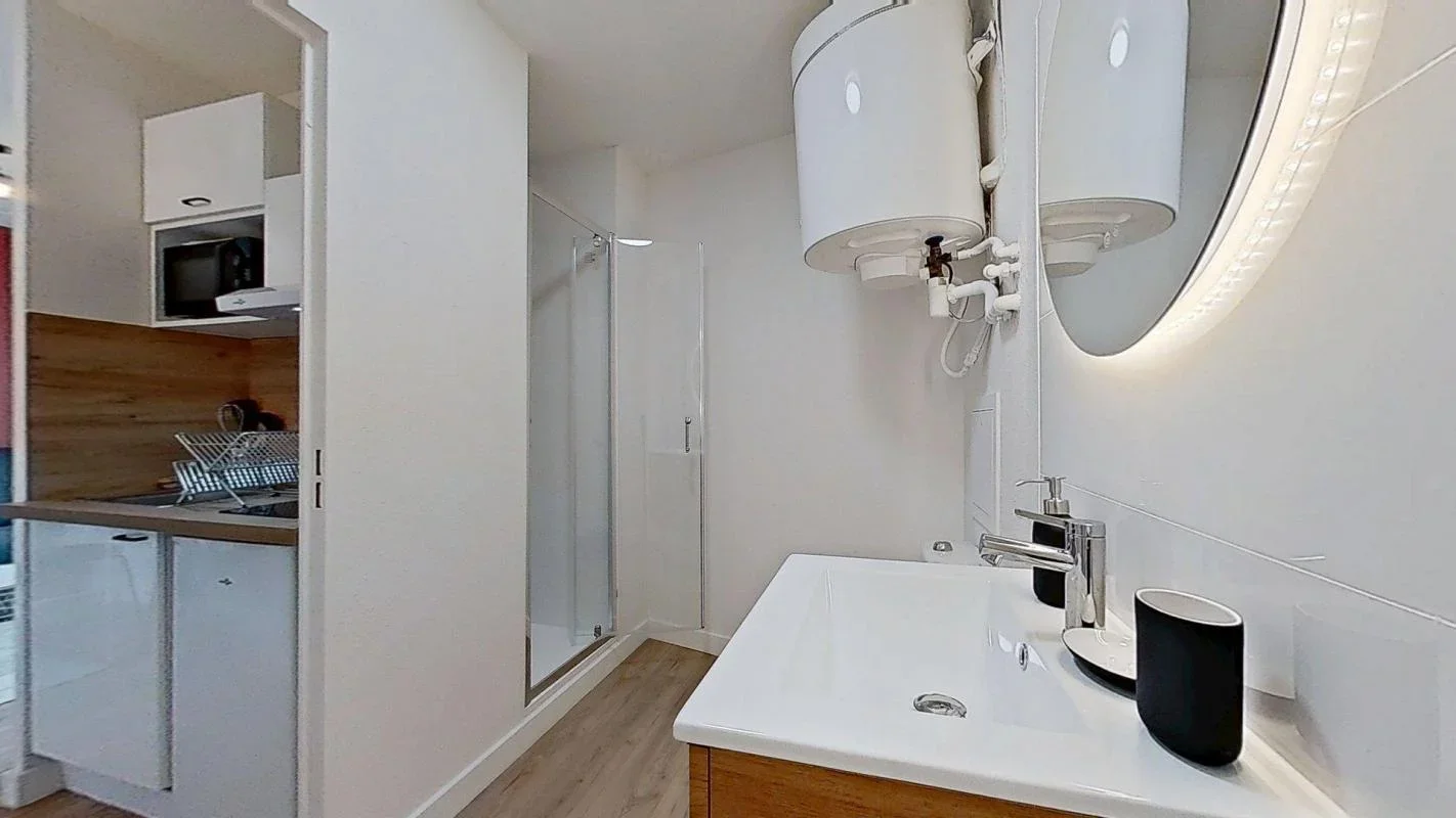 Flat Rue Henri Pensier in Lyon