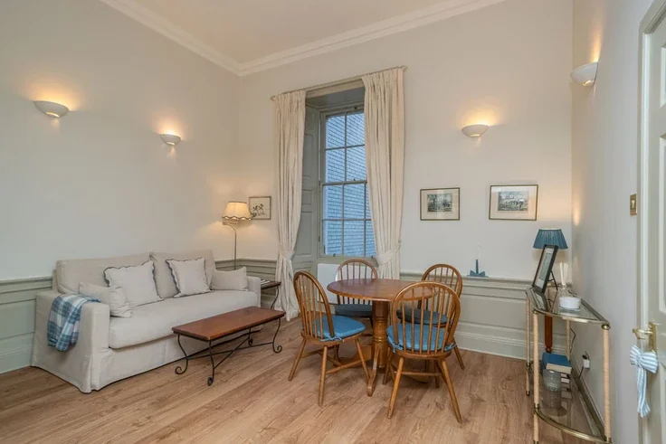 Flat Frederick Street in City of Edinburgh