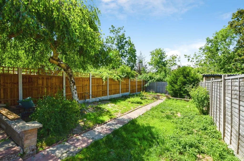 House Greenford Road in Greater London