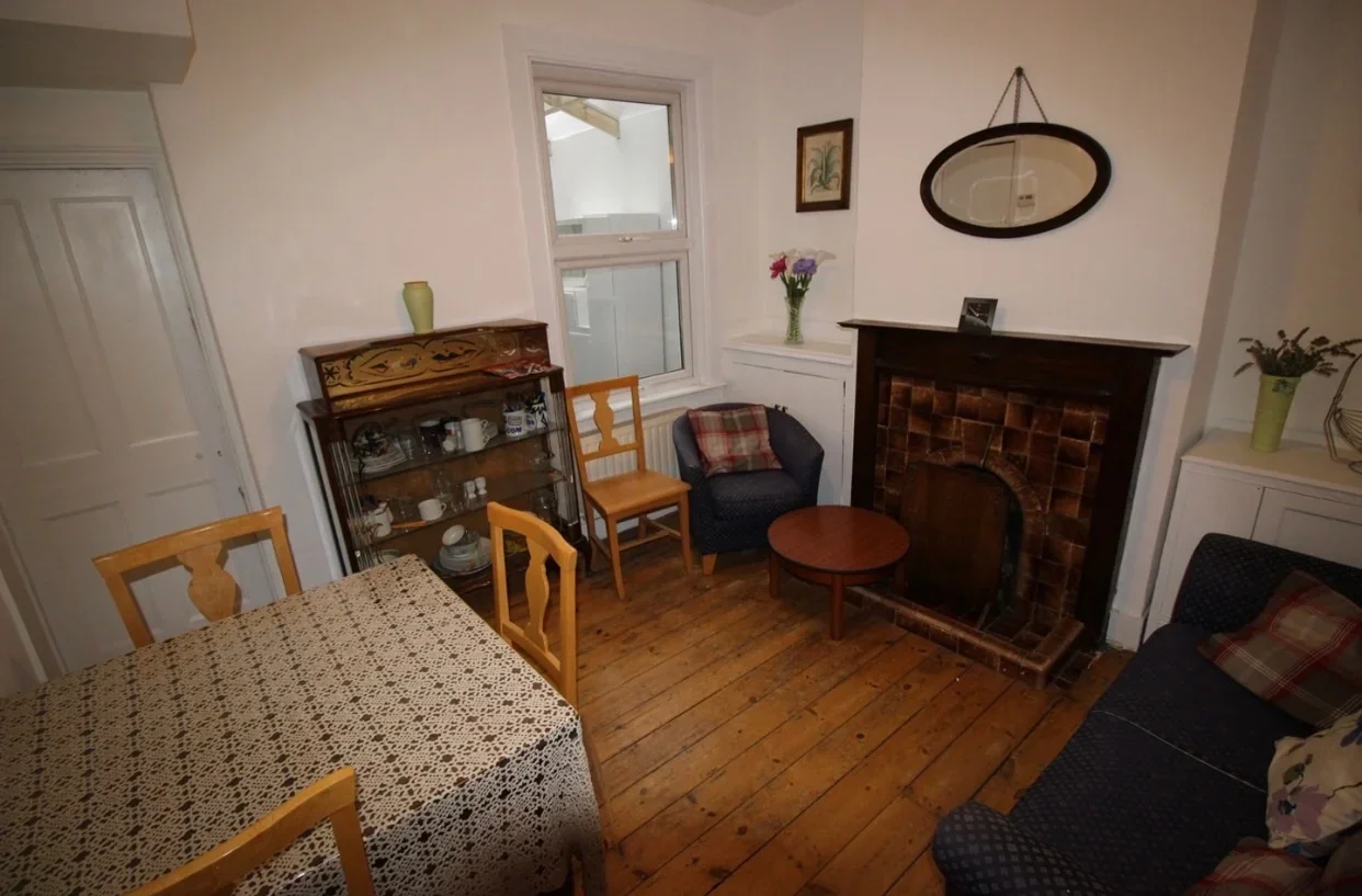 House Thorpe Road in Greater London
