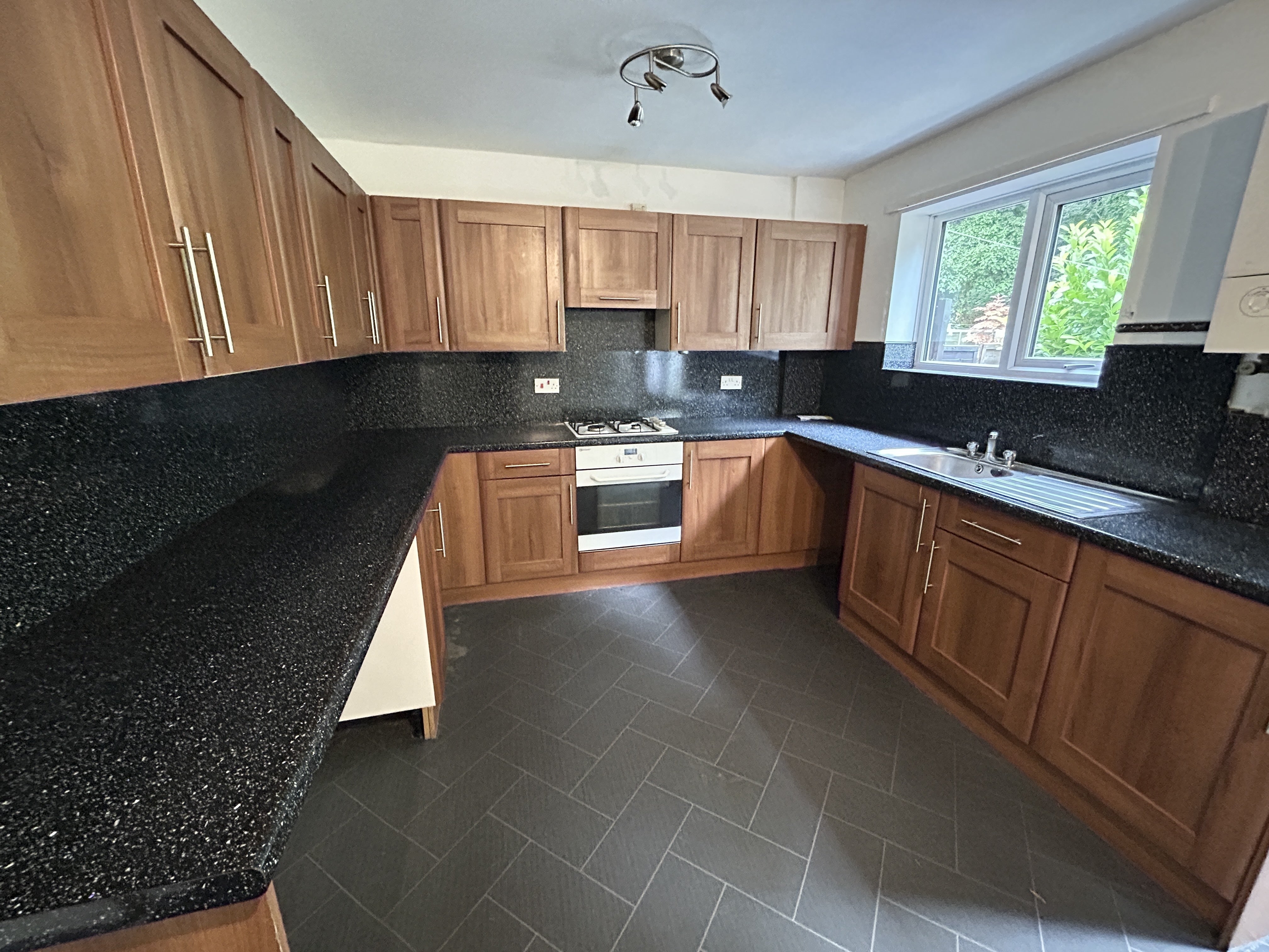 House Pontefract Close in Salford