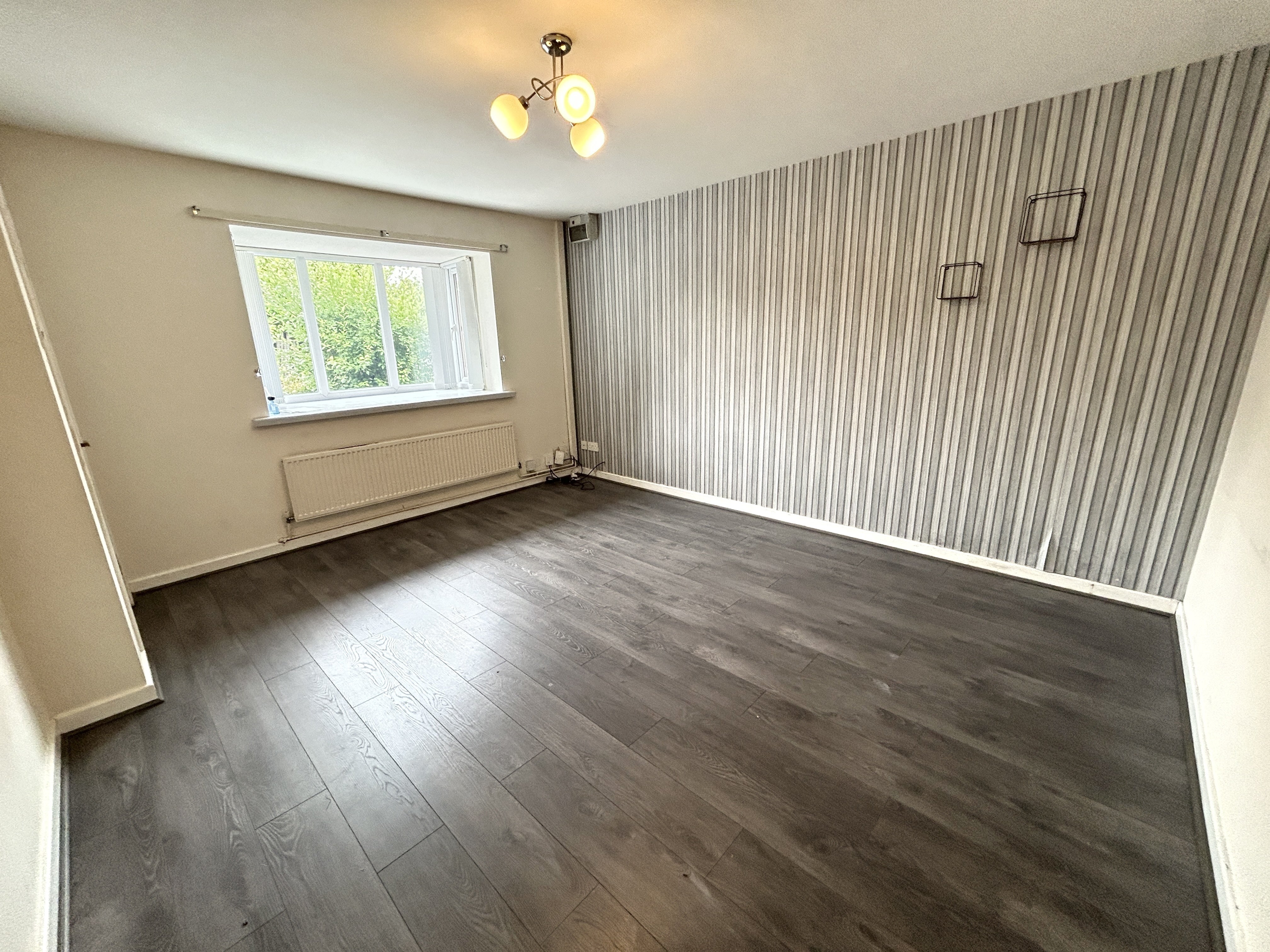 House Pontefract Close in Salford