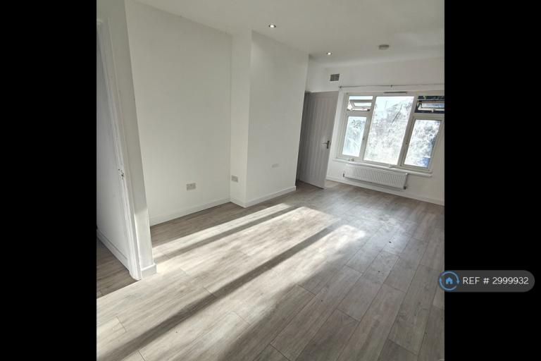 House Readling Close in Stoke-on-Trent