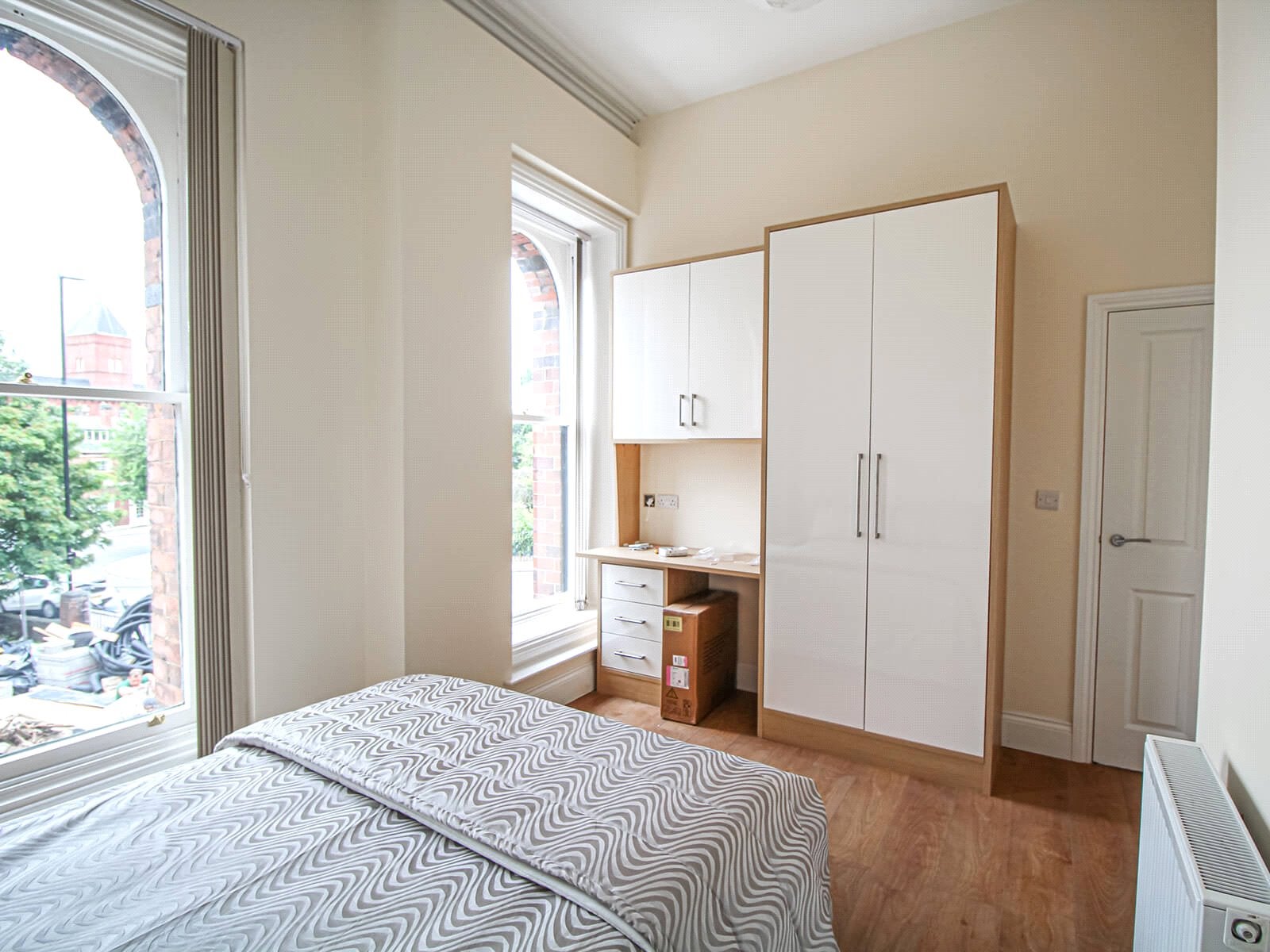 Flat Clarendon Road in Leeds