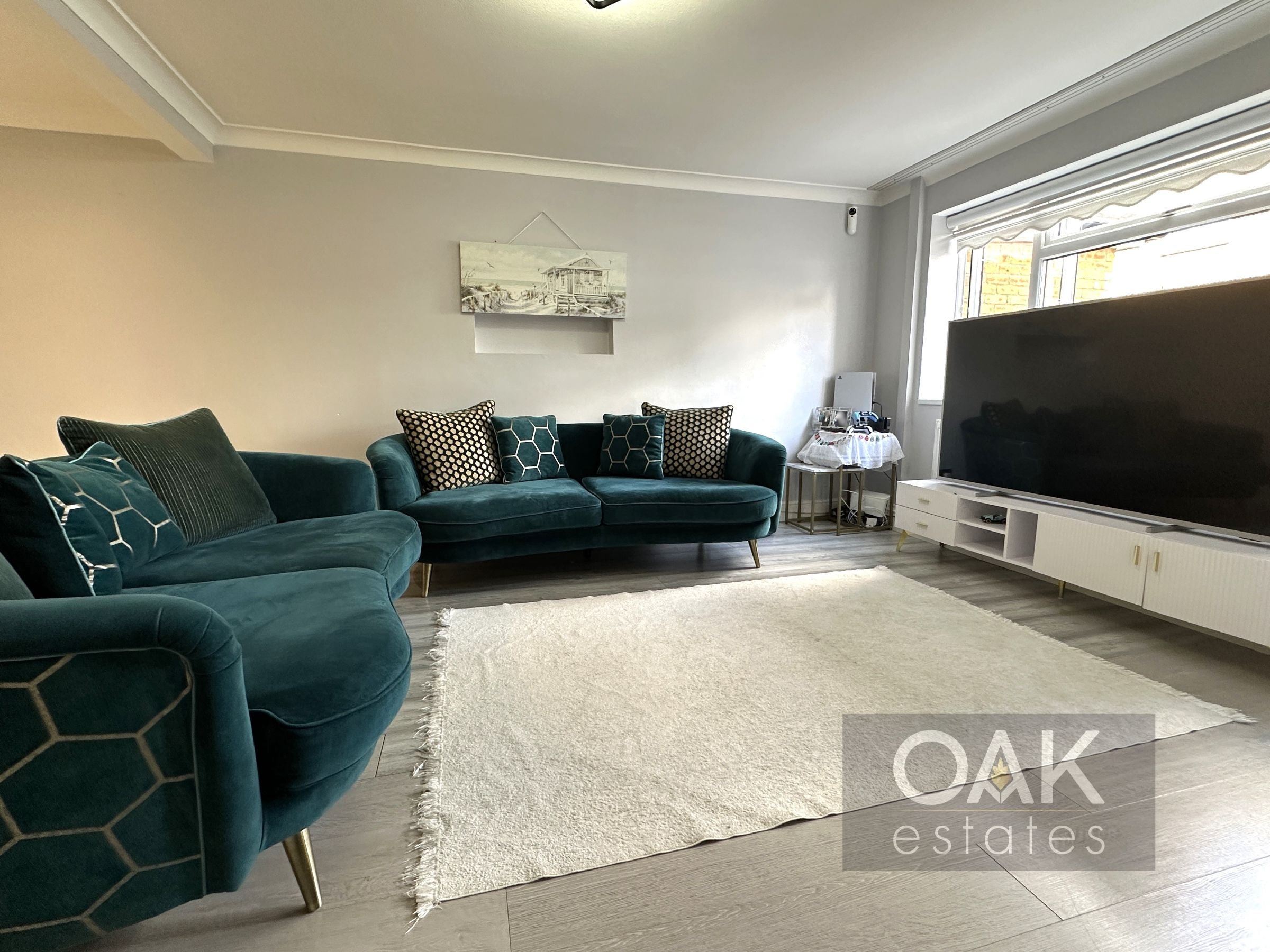 House Southview Close in Broxbourne