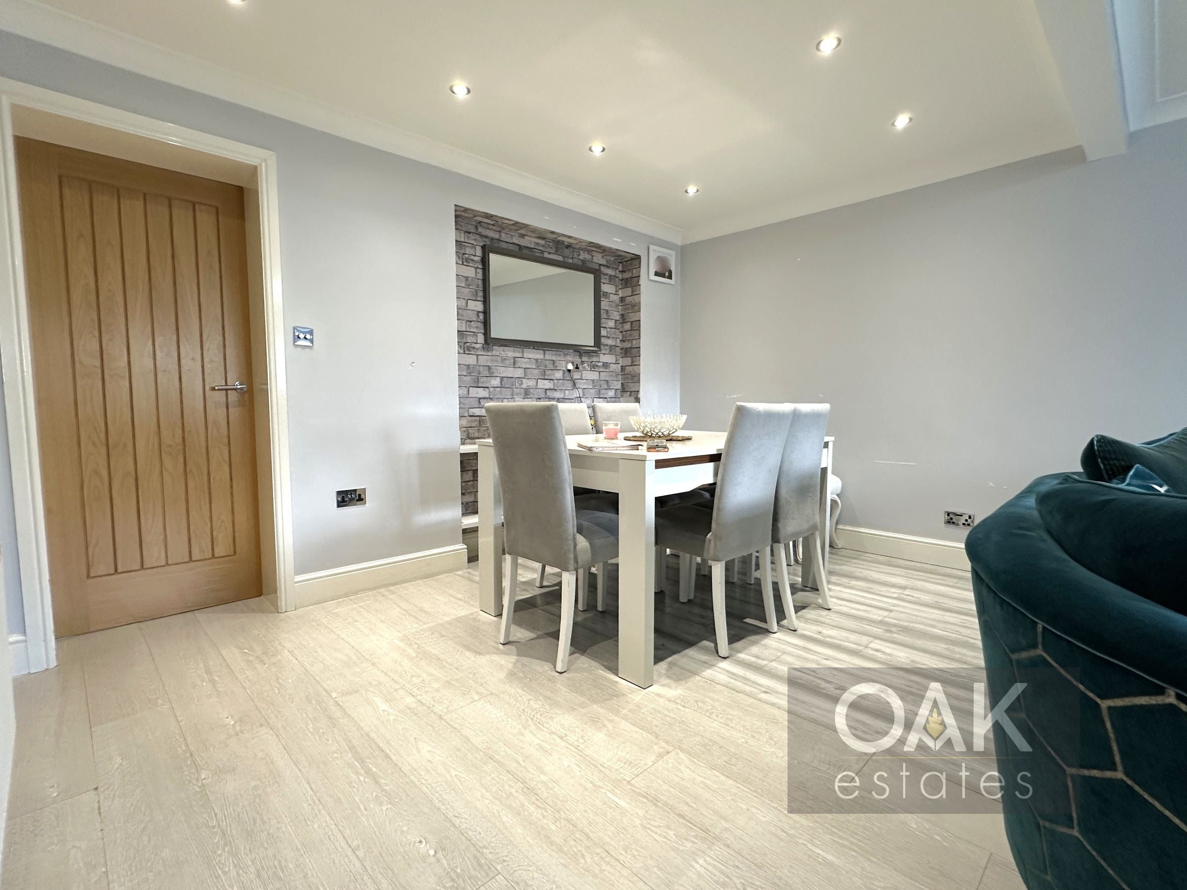 House Southview Close in Broxbourne