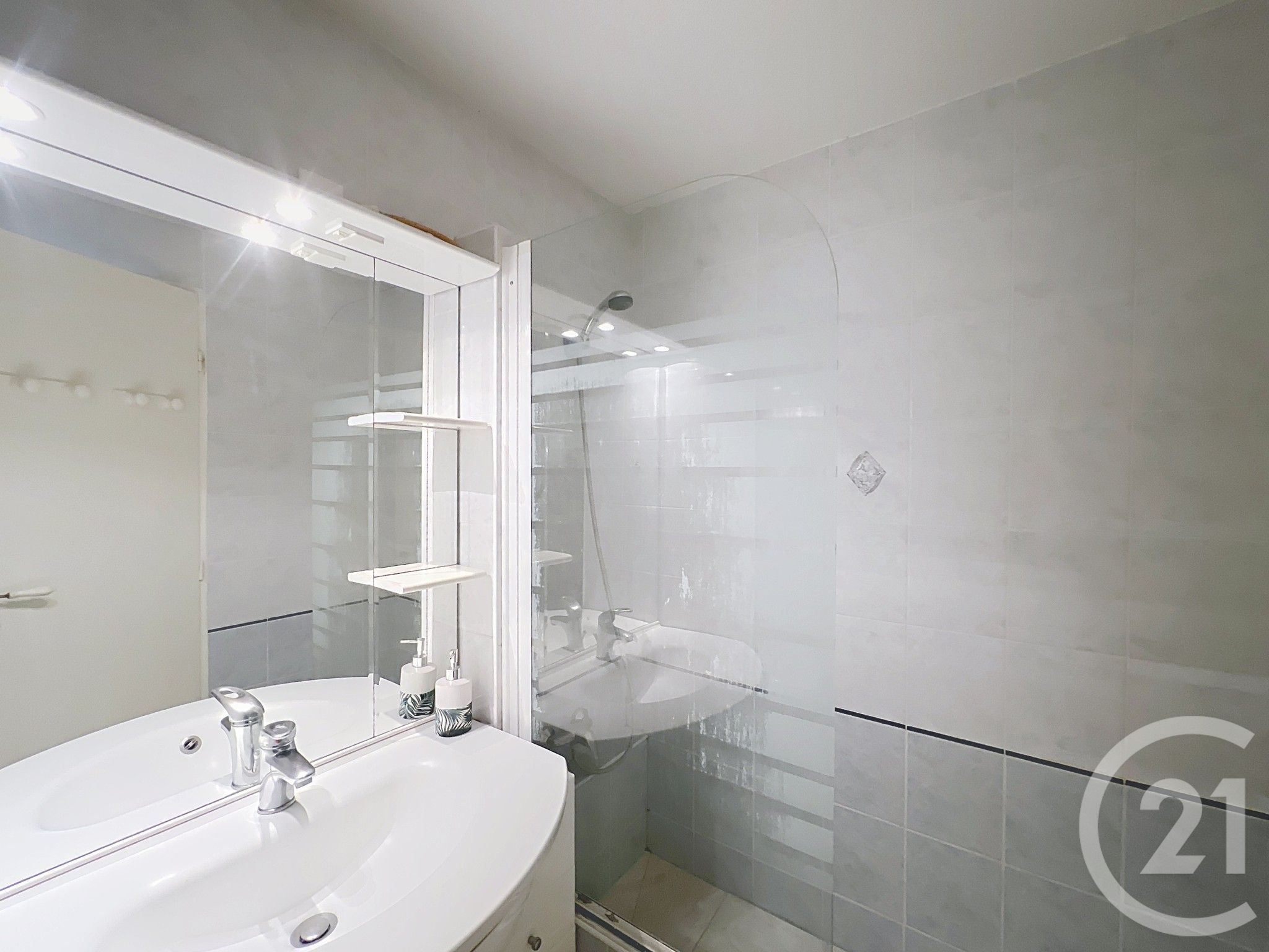 Appartement D 6098 à Théoule-sur-Mer