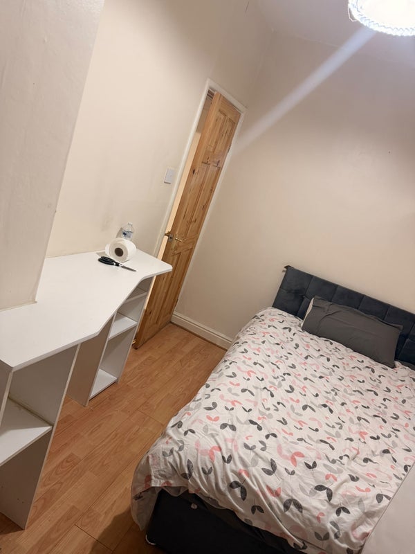 Room Romney Street in Salford