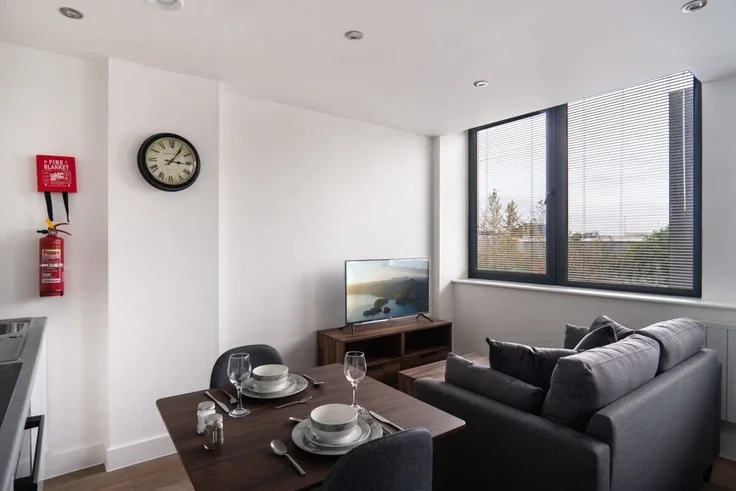Flat Talbot Road in Trafford