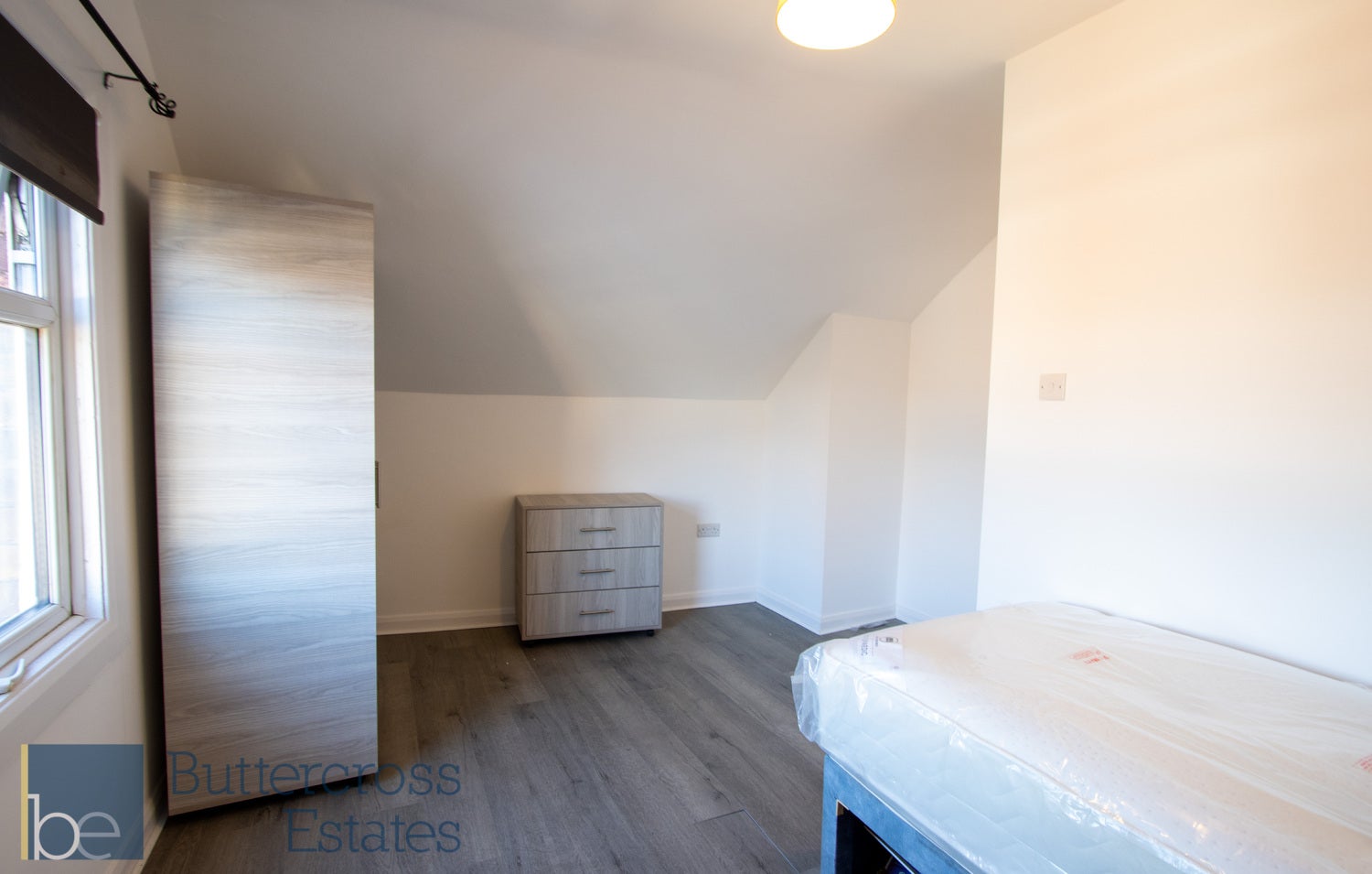 Room Lover's Lane in Newark and Sherwood